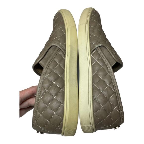 Steve Madden Ecentrcq Womens Tan Quilted Slip On Round Toe Sneaker Flats 9 - Picture 5 of 9
